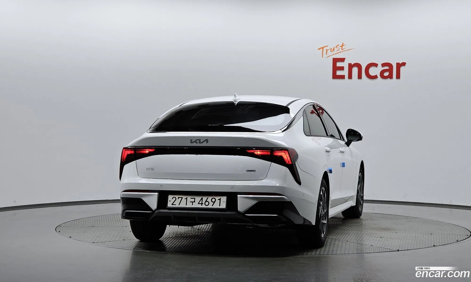 Kia K5 Hybrid 2024 — 30