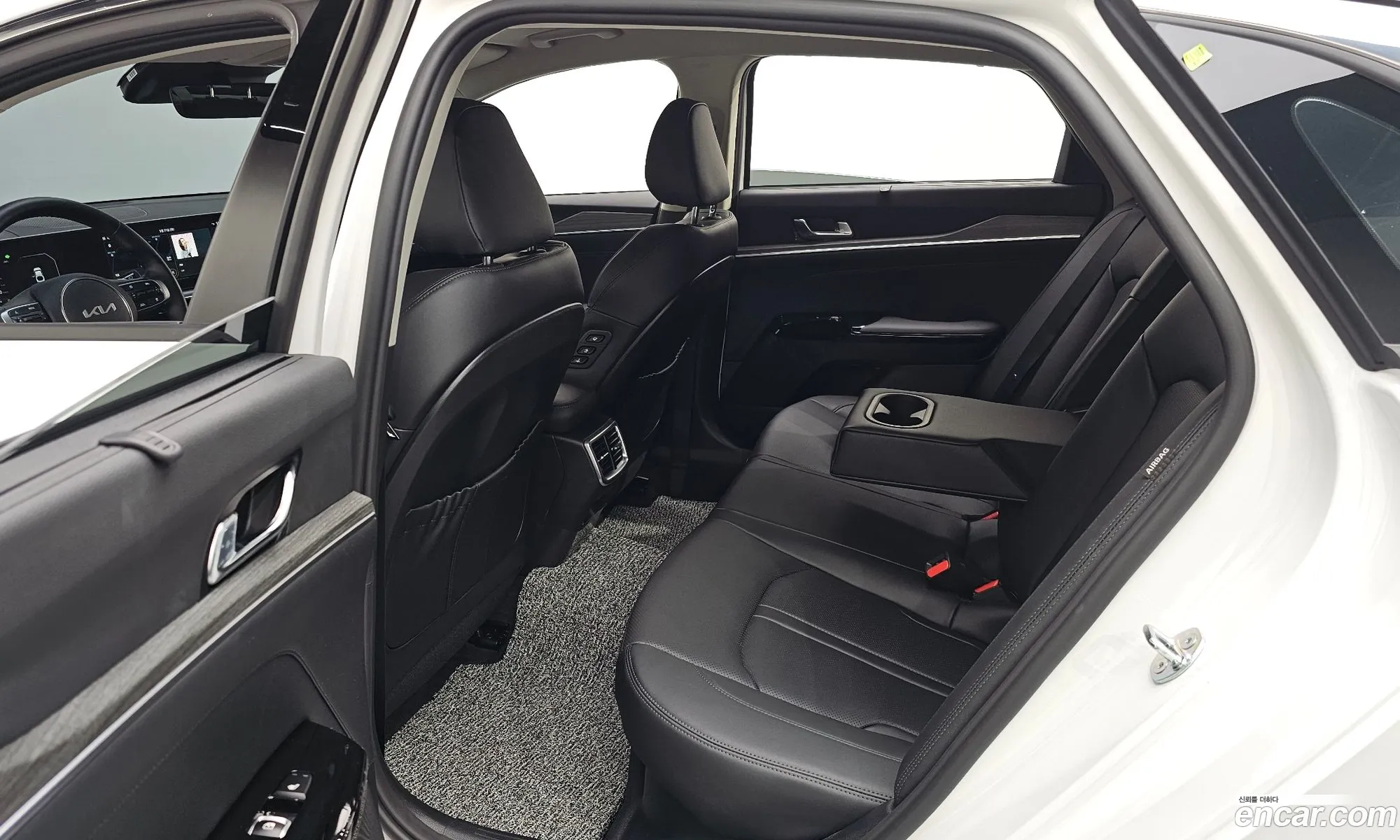 Kia K5 Hybrid 2024 — 5