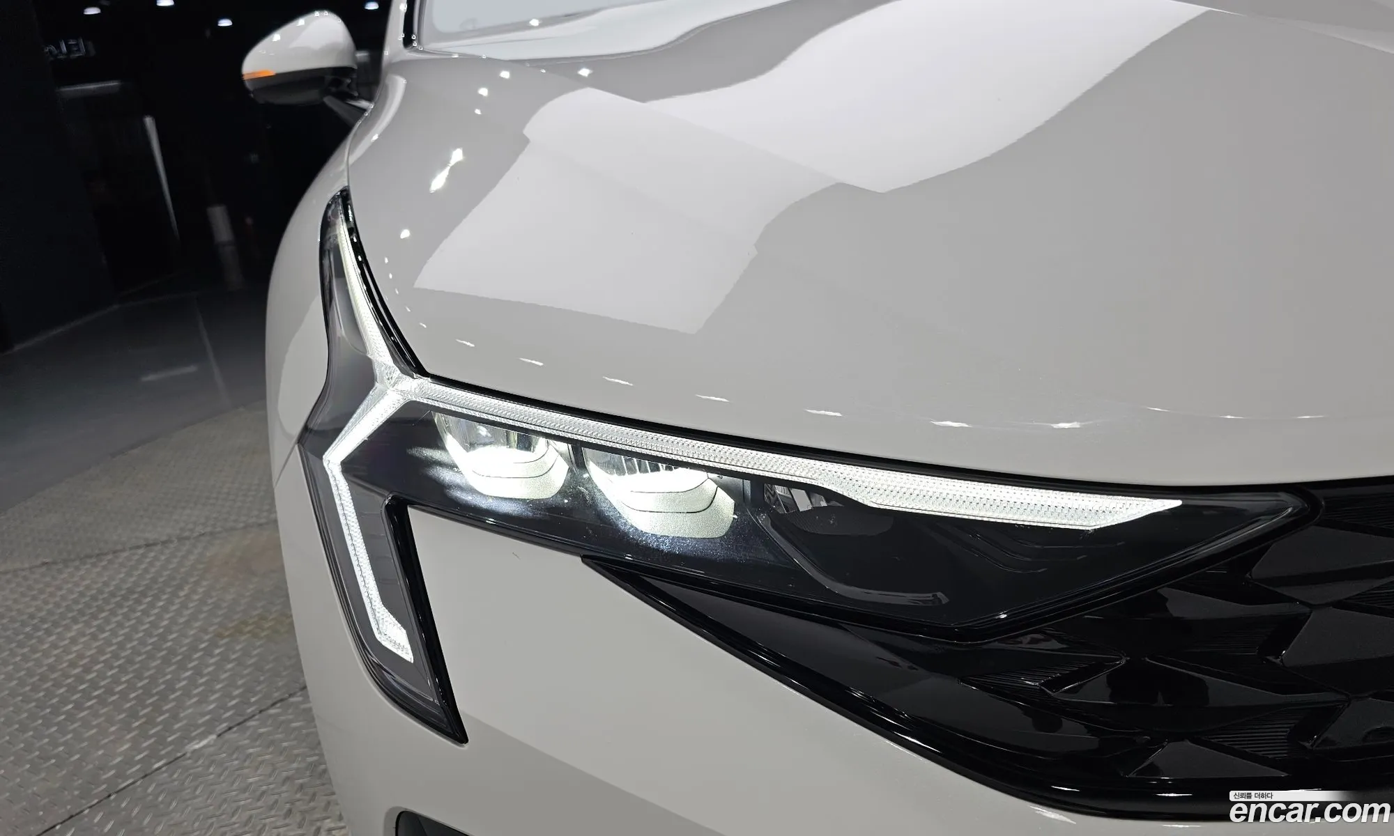 Kia K5 Hybrid 2024 — 11