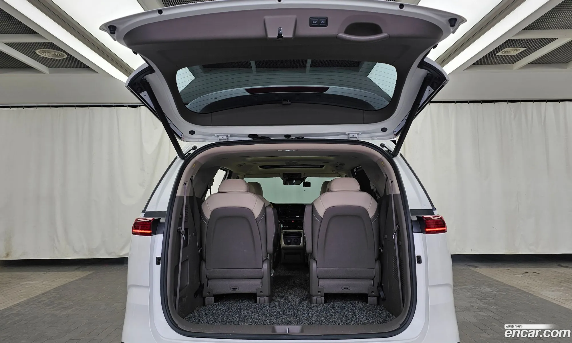 Kia Carnival 2021 KNANE81BBMS089053 — 14