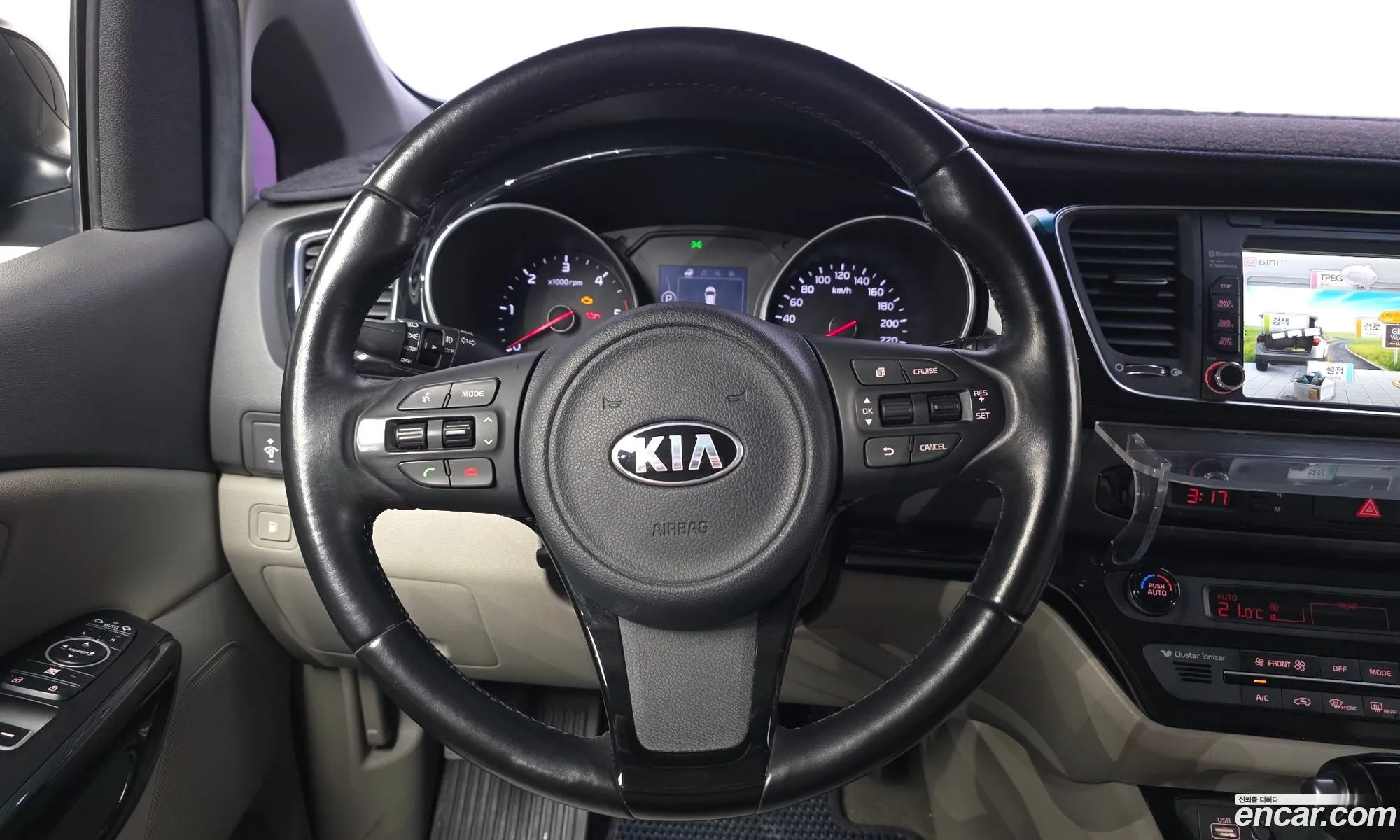Kia Carnival 2015 KNAMC81ABFS064088 — 4