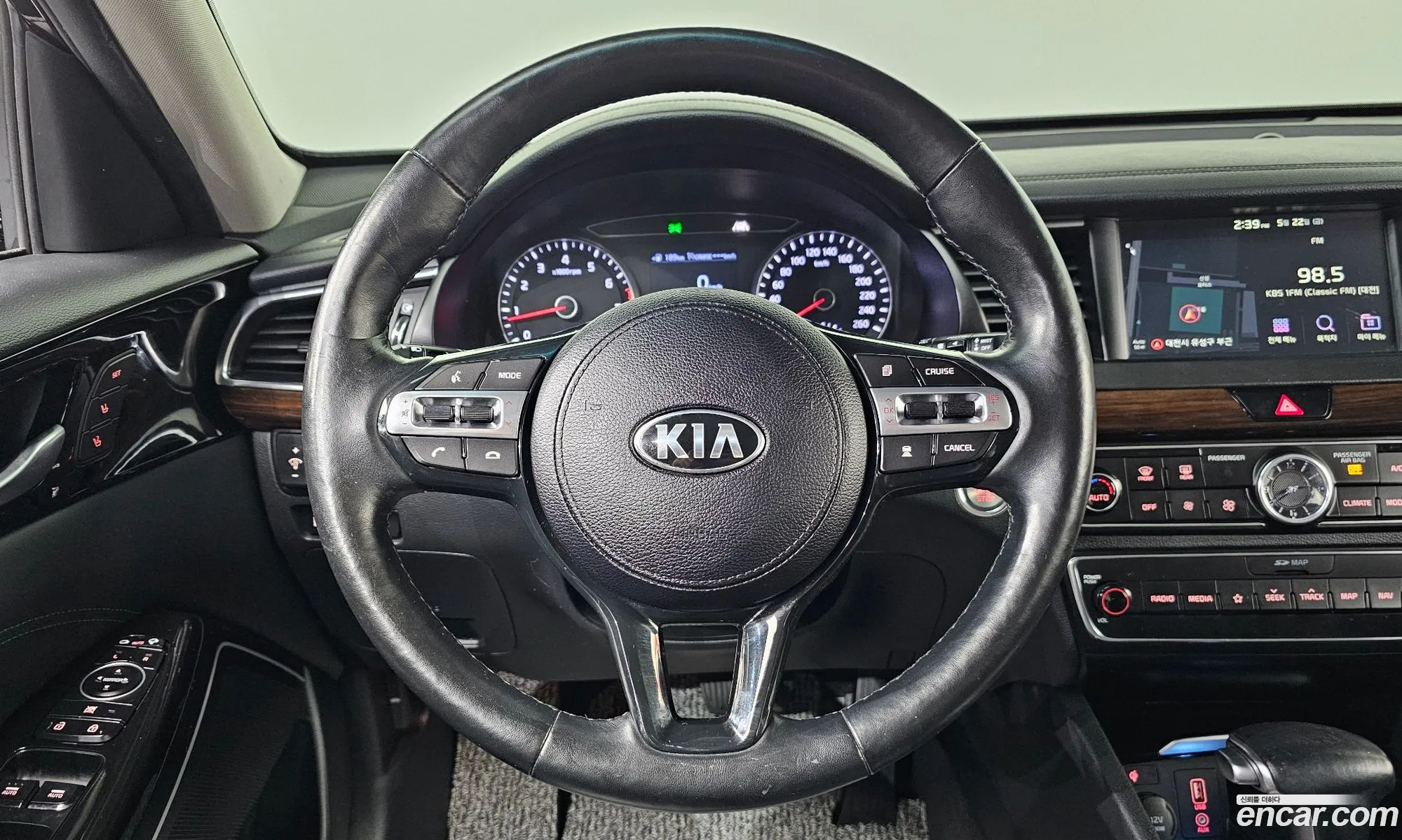 Kia K7 2019 KNALB415BKA172073 — 22