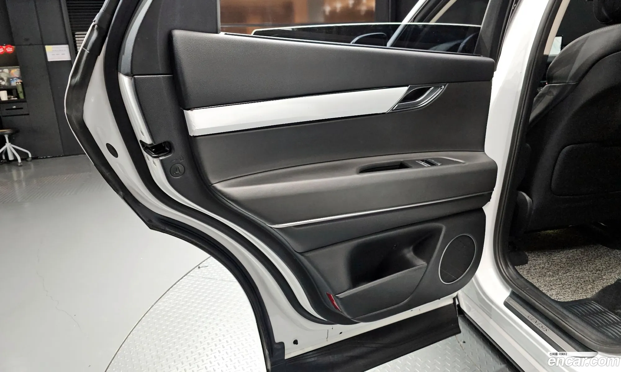 Genesis GV80 2021 — 15