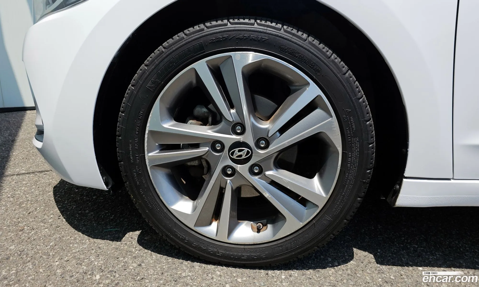 Hyundai Elantra AD 2018 — 8
