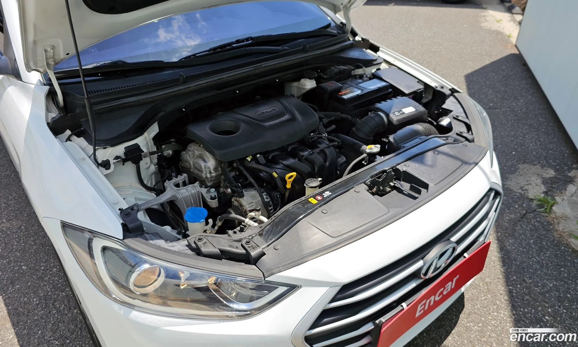 Hyundai Elantra AD 2018 — 17