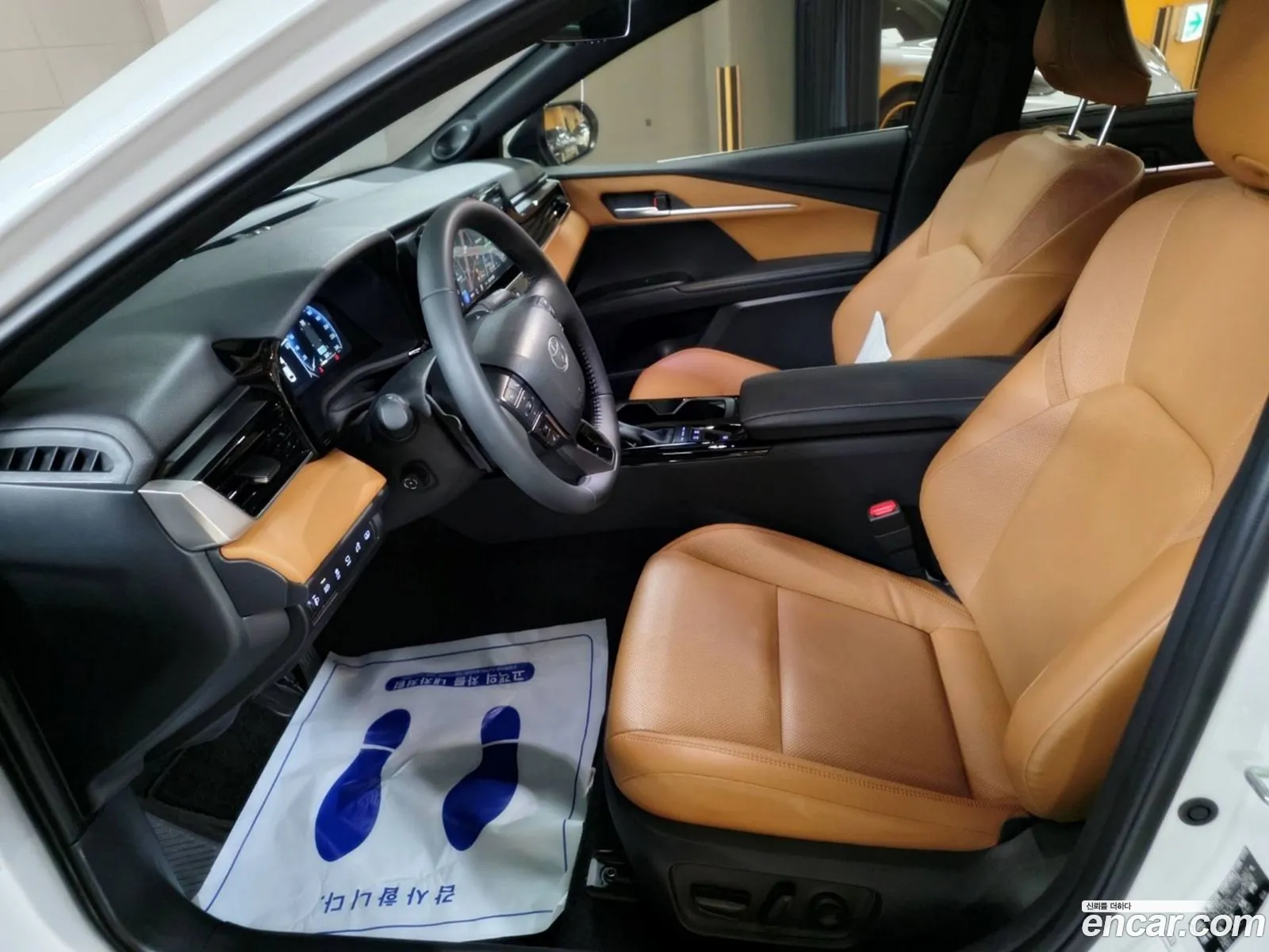 Toyota Camry 2025 — 7