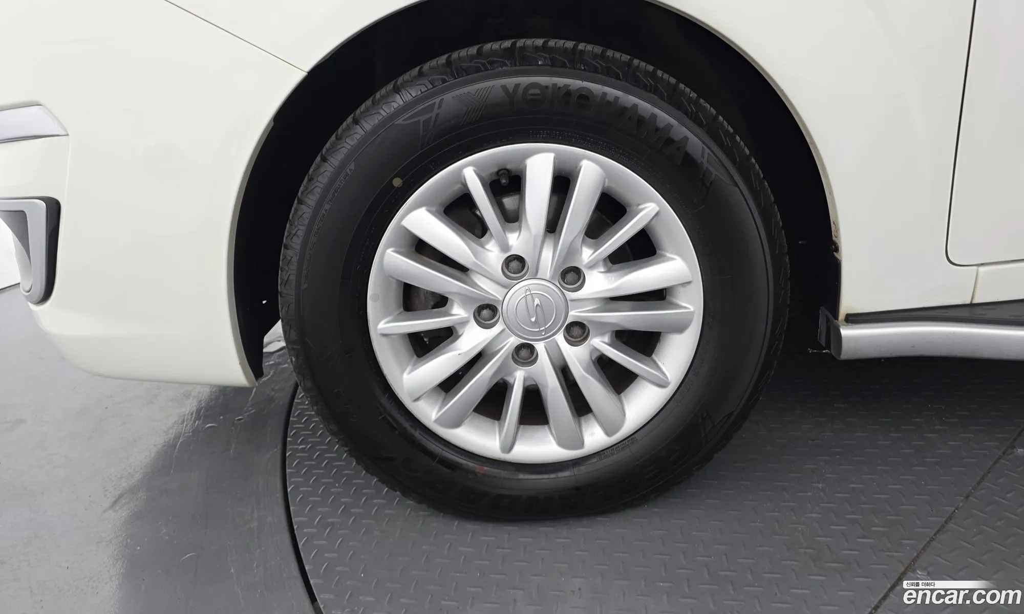 KG Mobility (SsangYong) Korando Turismo 2017 — 15