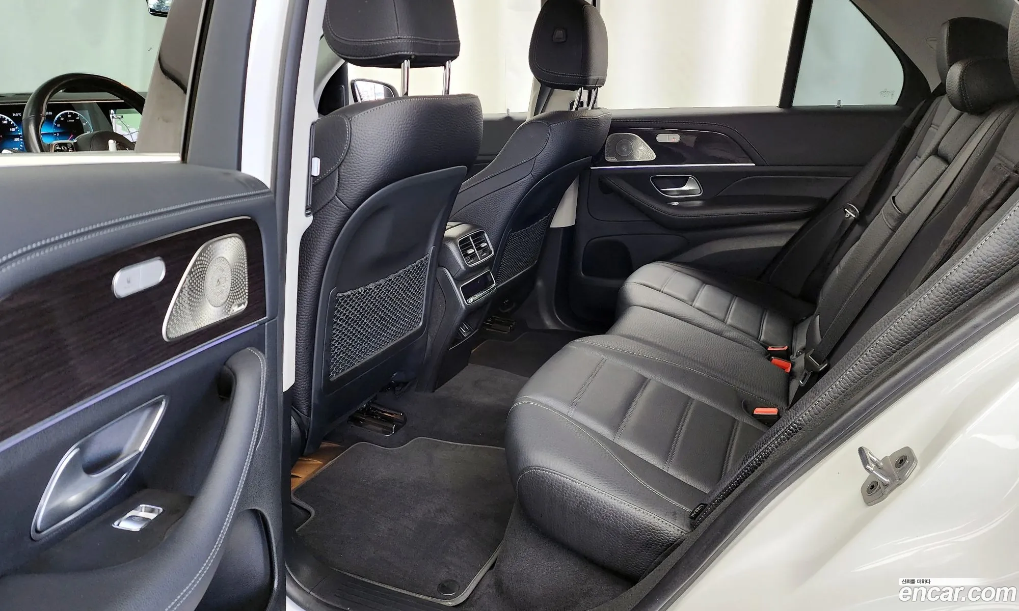 Mercedes-Benz GLE-Class W167 2022 — 33