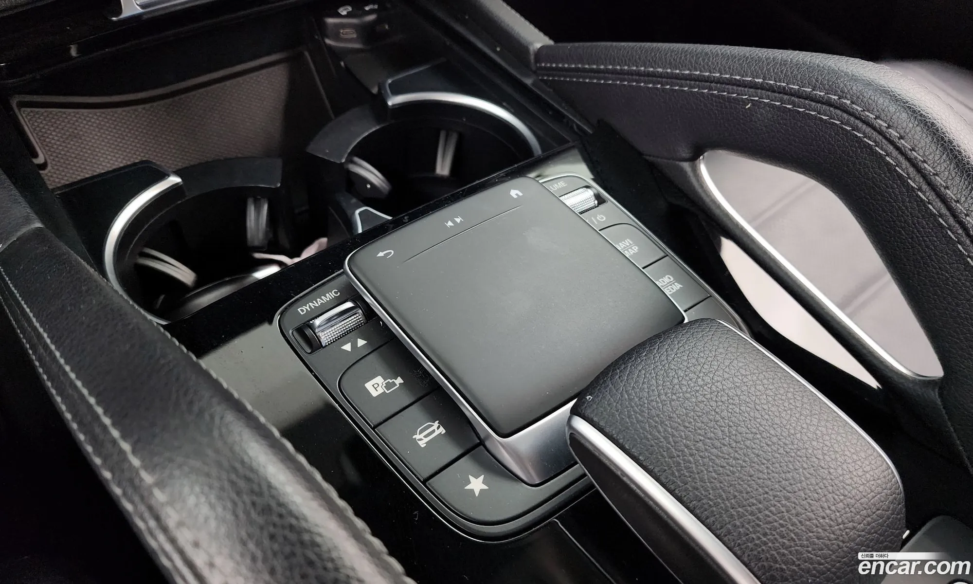 Mercedes-Benz GLE-Class W167 2022 — 12