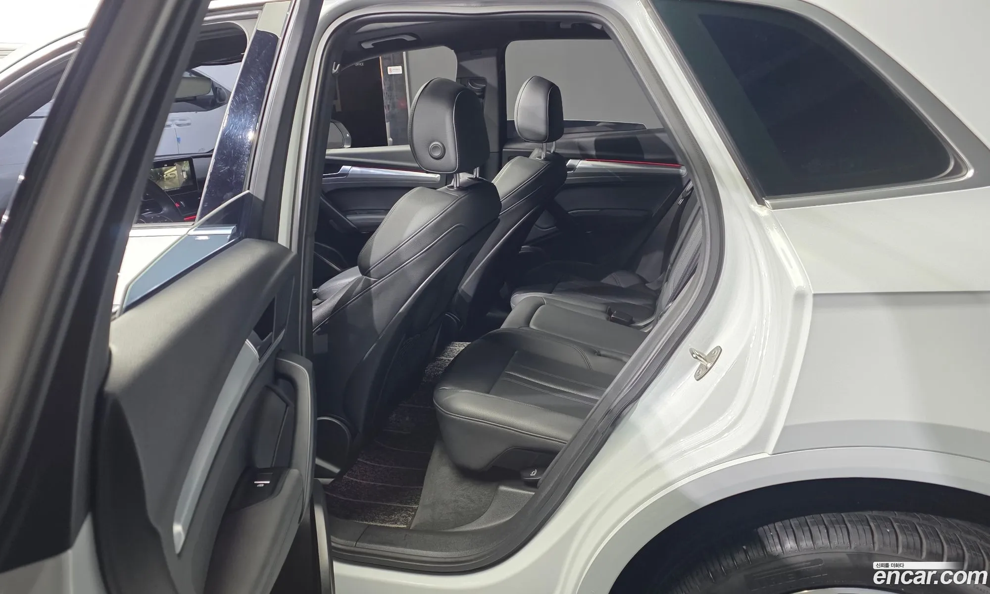 Audi Q5 2020 — 28