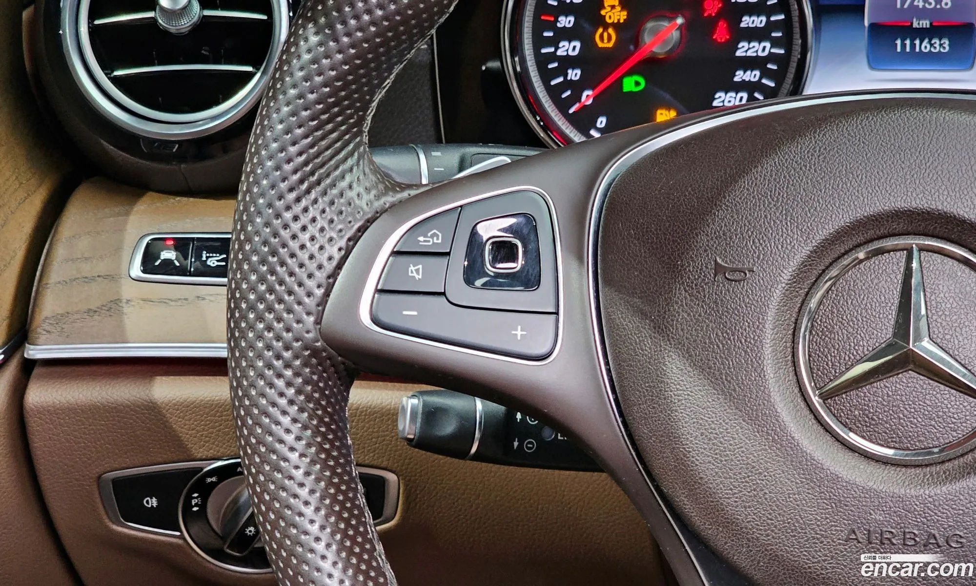 Mercedes-Benz E-Class W213 2018 WDDZF0FB4JA458723 — 8