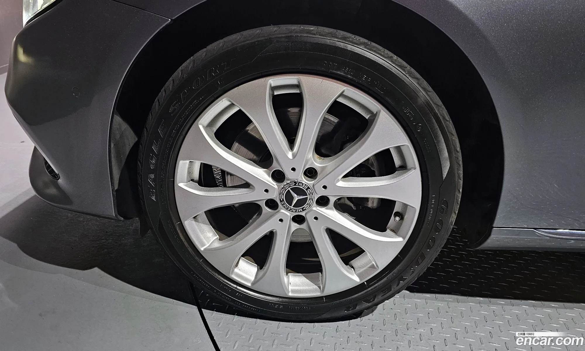Mercedes-Benz E-Class W213 2018 WDDZF0FB4JA458723 — 6