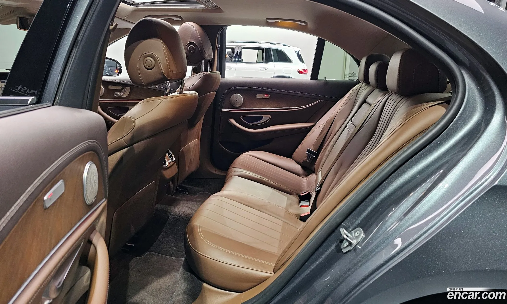 Mercedes-Benz E-Class W213 2018 WDDZF0FB4JA458723 — 34