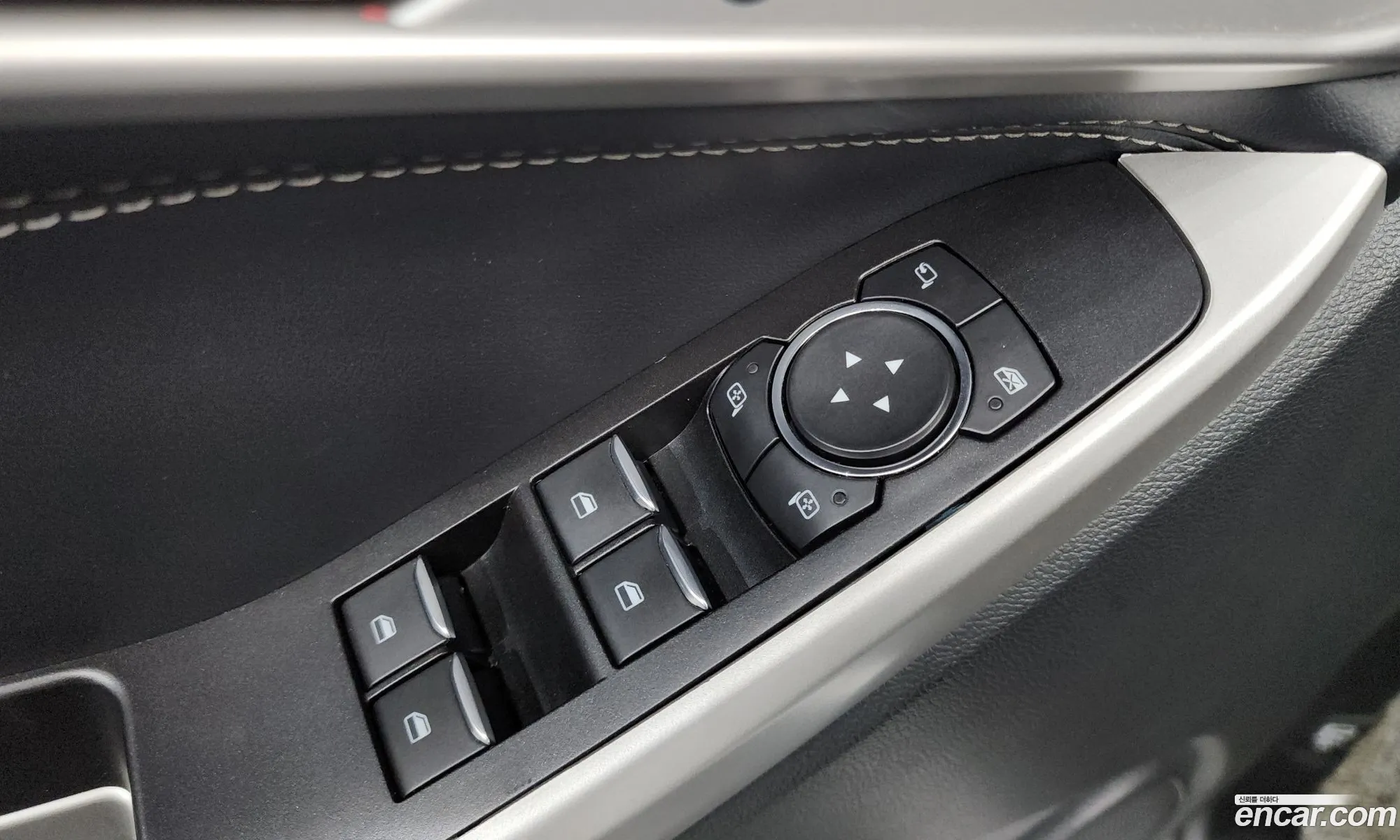 Ford Explorer 6th Gen 2020 1FMSK8FH8LGC38586 — 28
