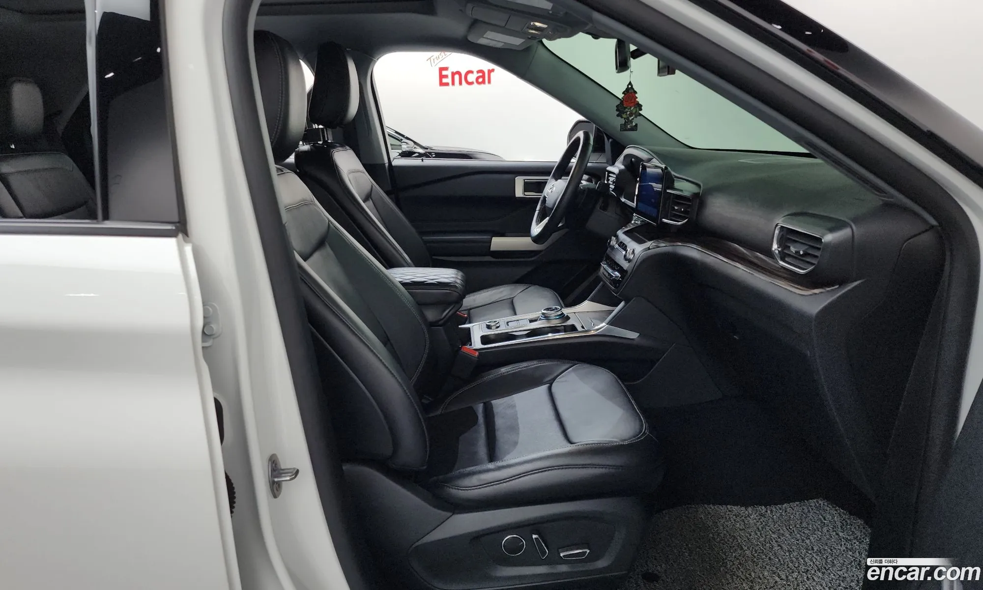 Ford Explorer 6th Gen 2020 1FMSK8FH8LGC38586 — 16