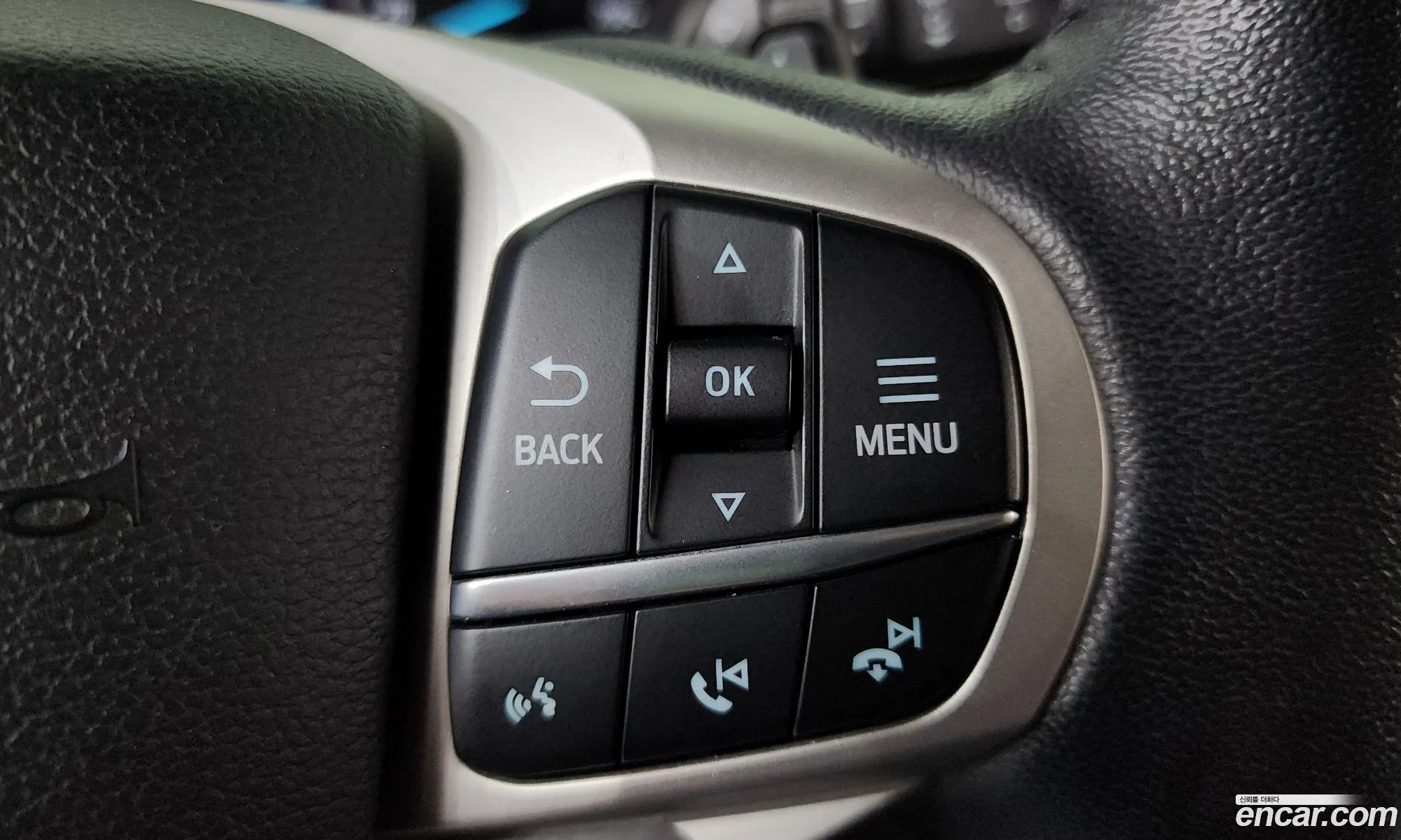 Ford Explorer 6th Gen 2020 1FMSK8FH8LGC38586 — 20