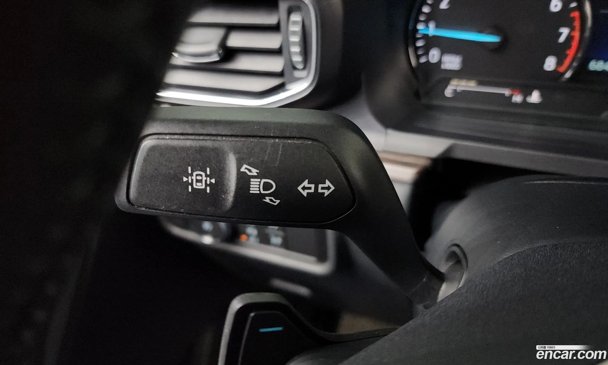 Ford Explorer 6th Gen 2020 1FMSK8FH8LGC38586 — 33