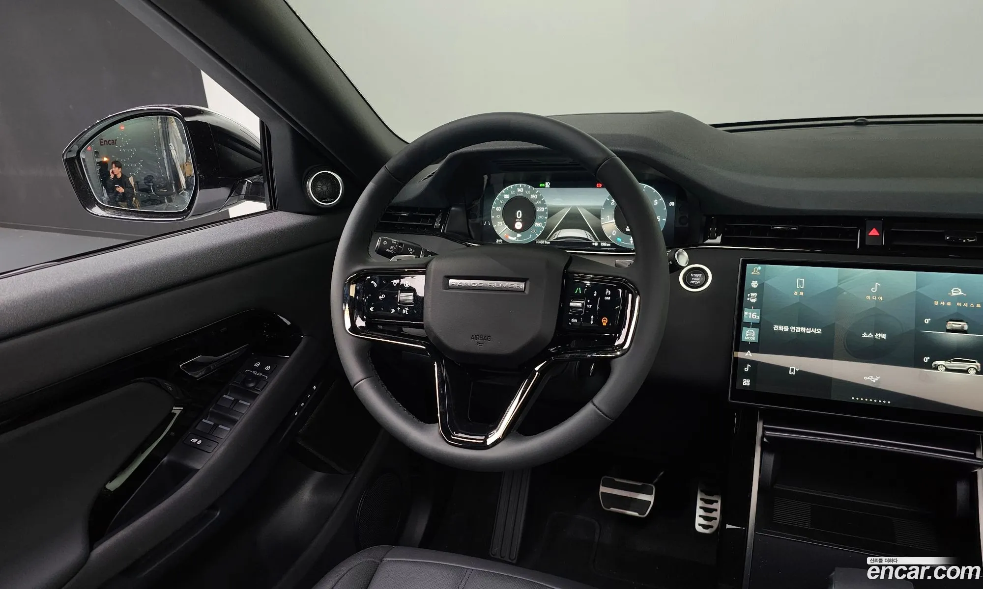 Land Rover Range Rover Evoque 2025 SALZA2BX2TH308313 — 4