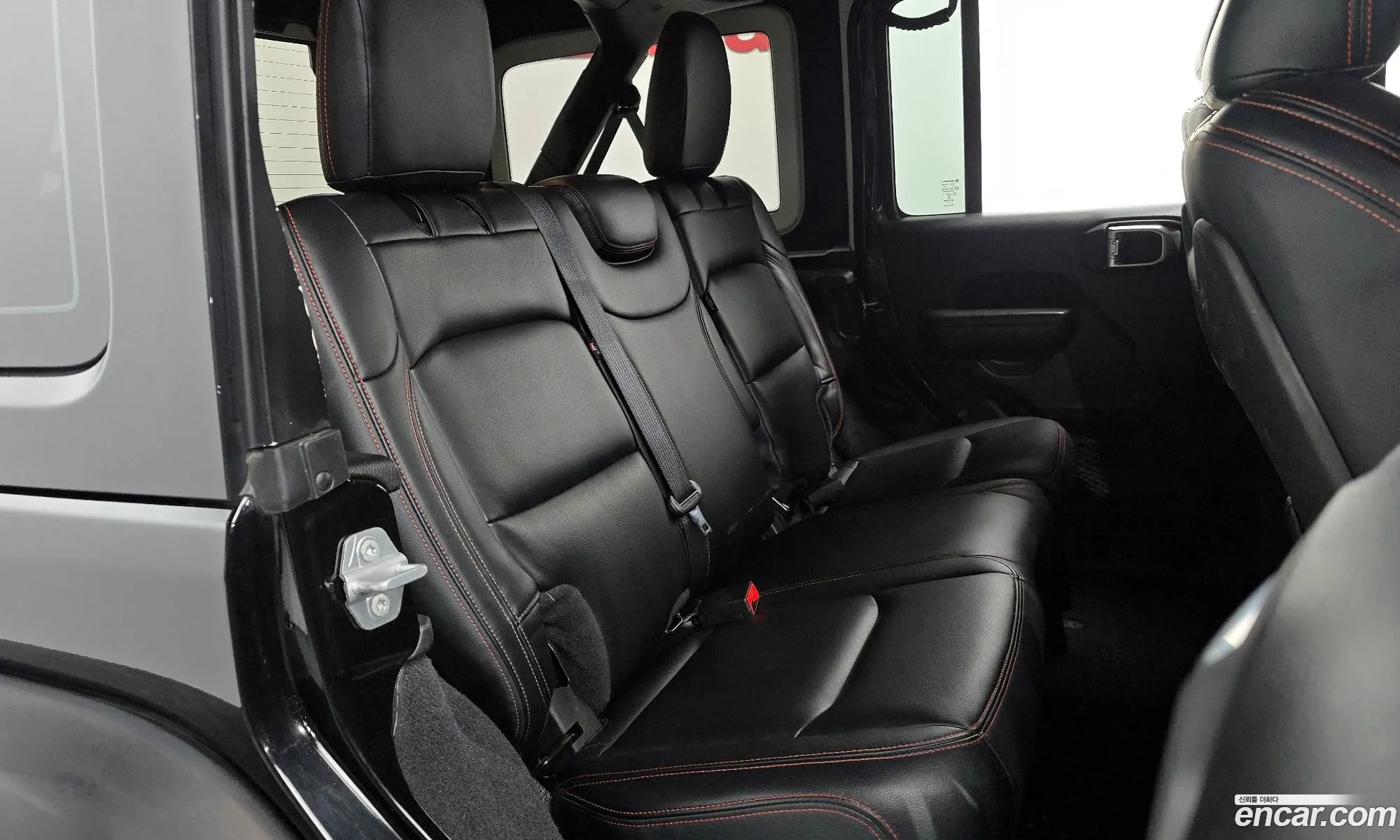 Jeep Wrangler 2018 1C4HJXFN0JW242569 — 19