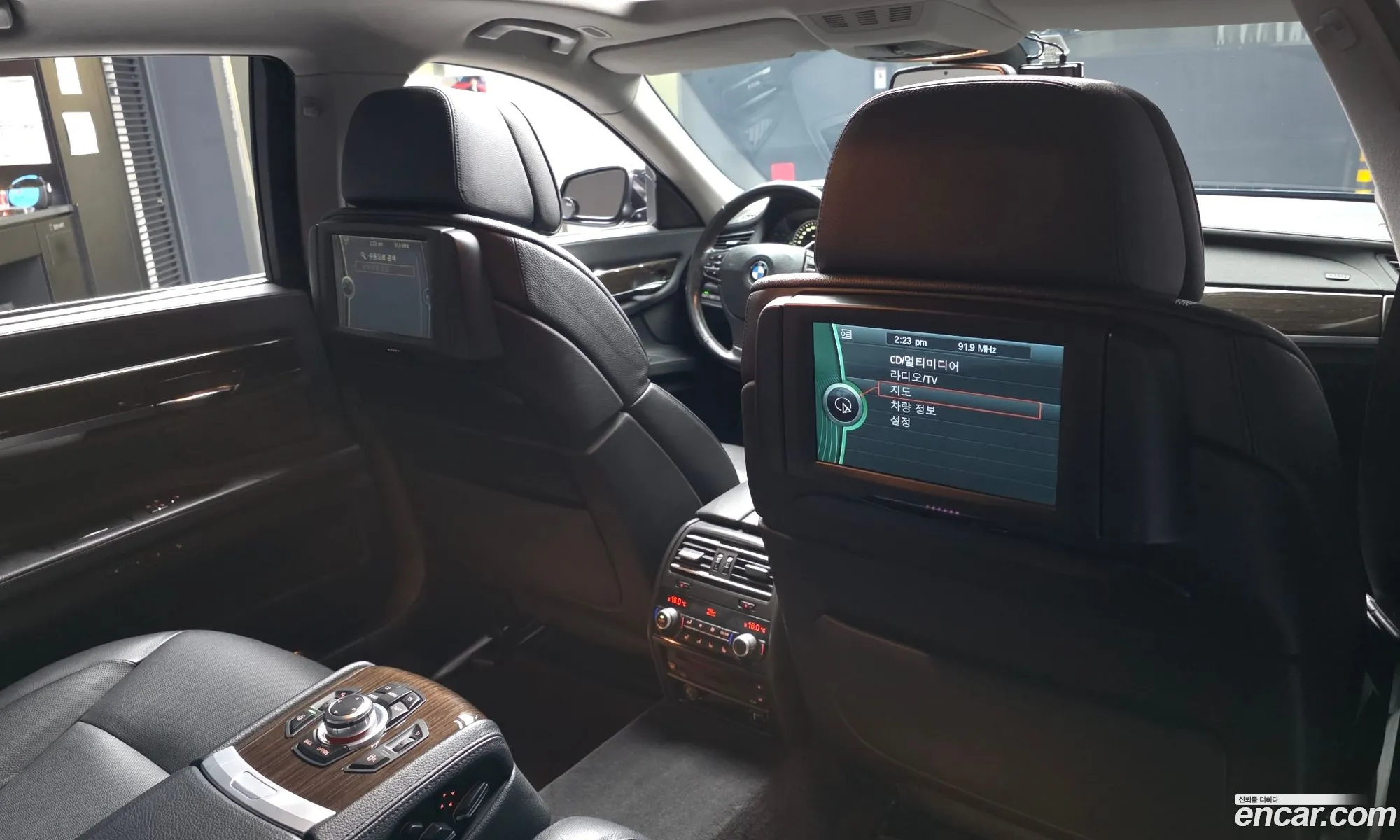 BMW 7 Series 2011 WBAKB8109BC346451 — 6