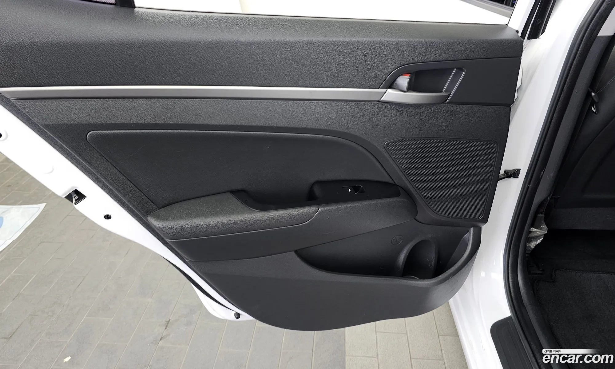 Hyundai Elantra AD 2018 — 25