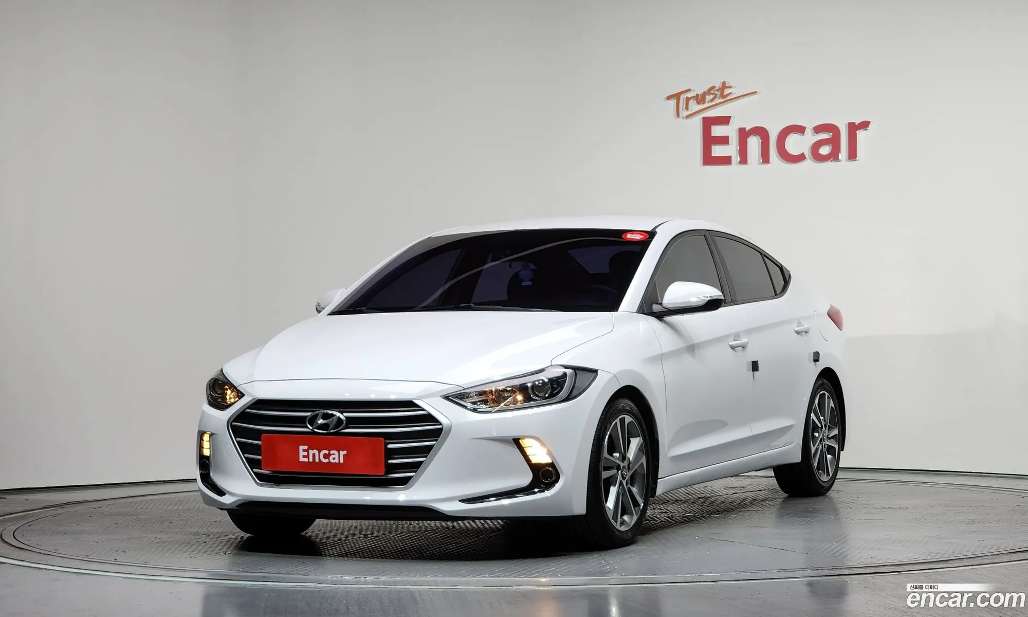 Hyundai Elantra AD 2018 — 29