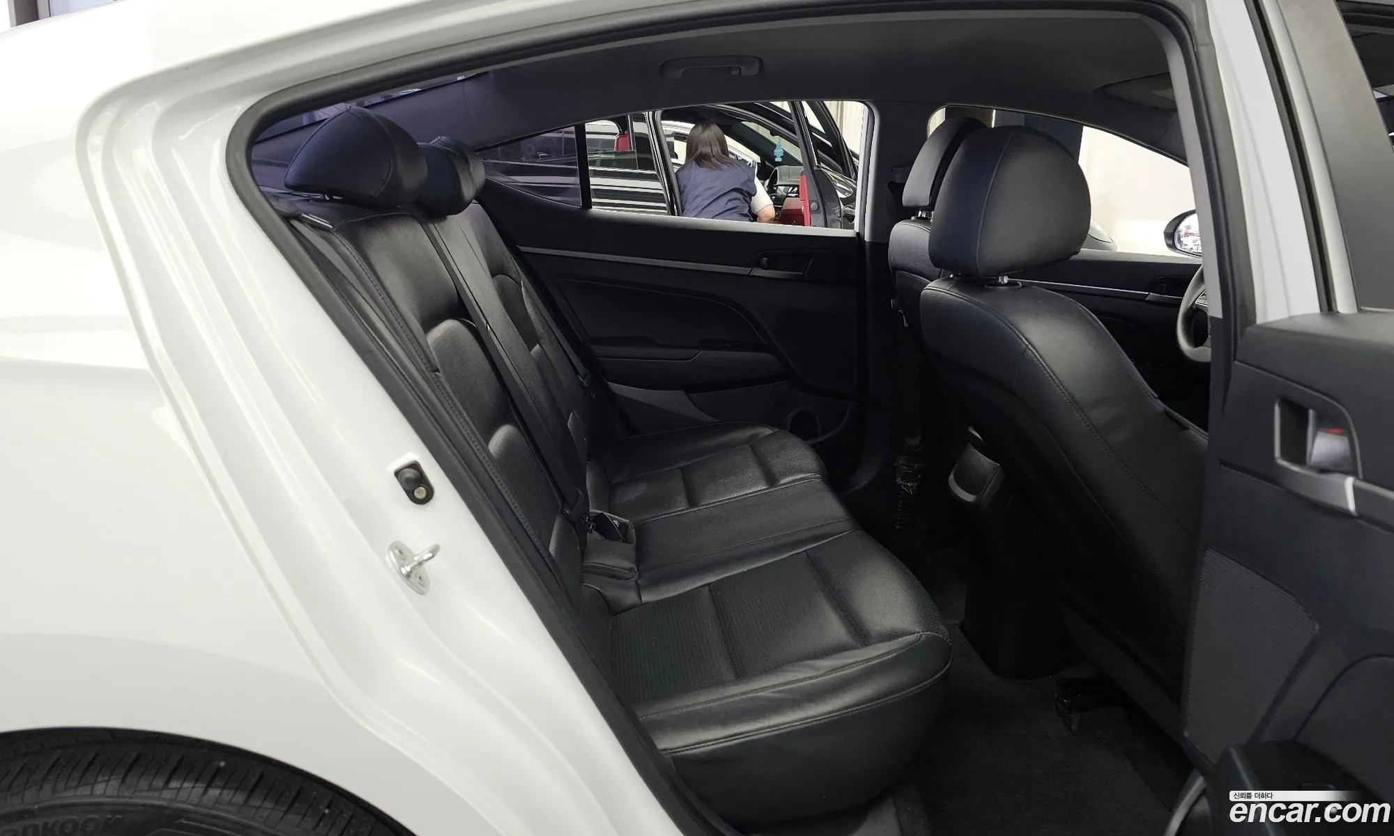 Hyundai Elantra AD 2018 — 31