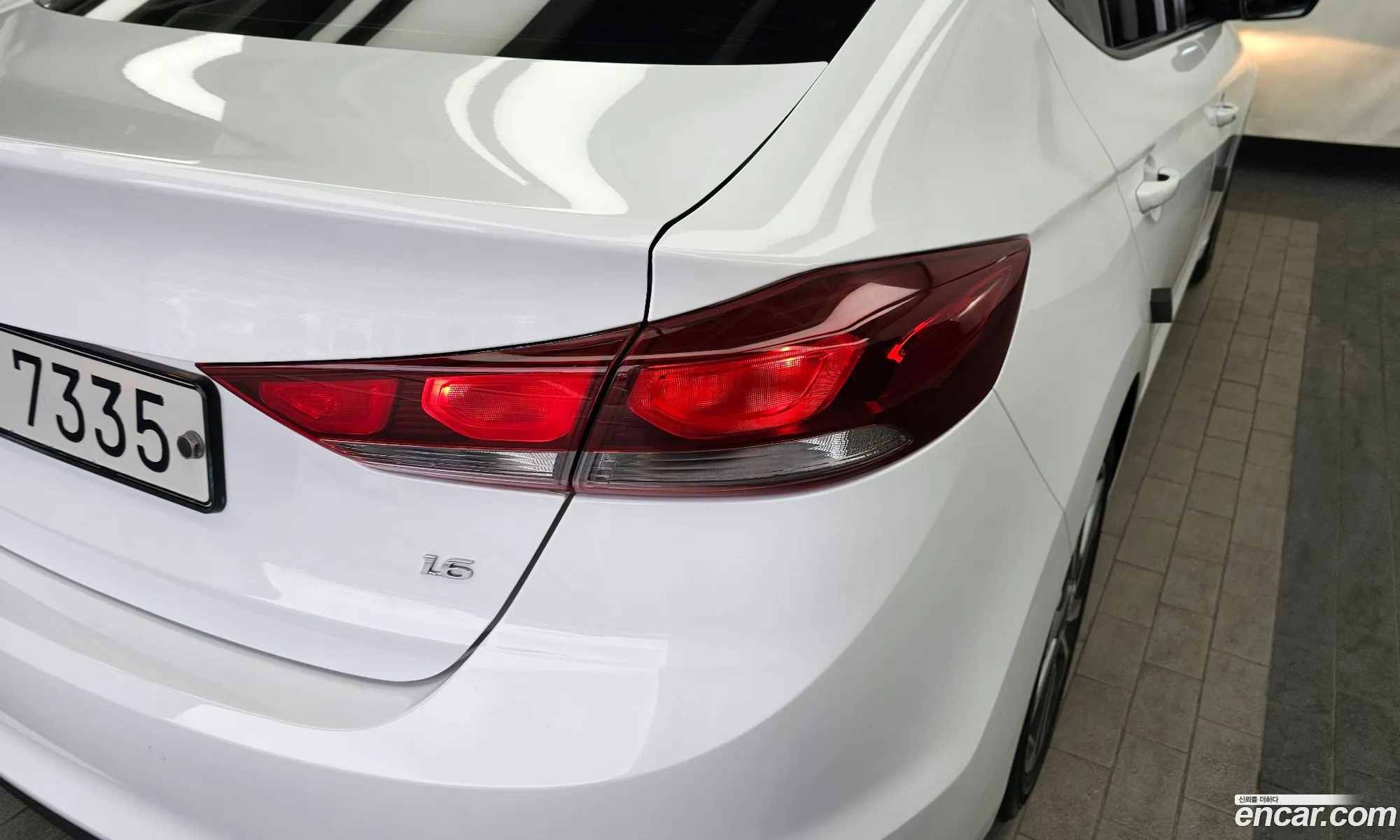 Hyundai Elantra AD 2018 — 17