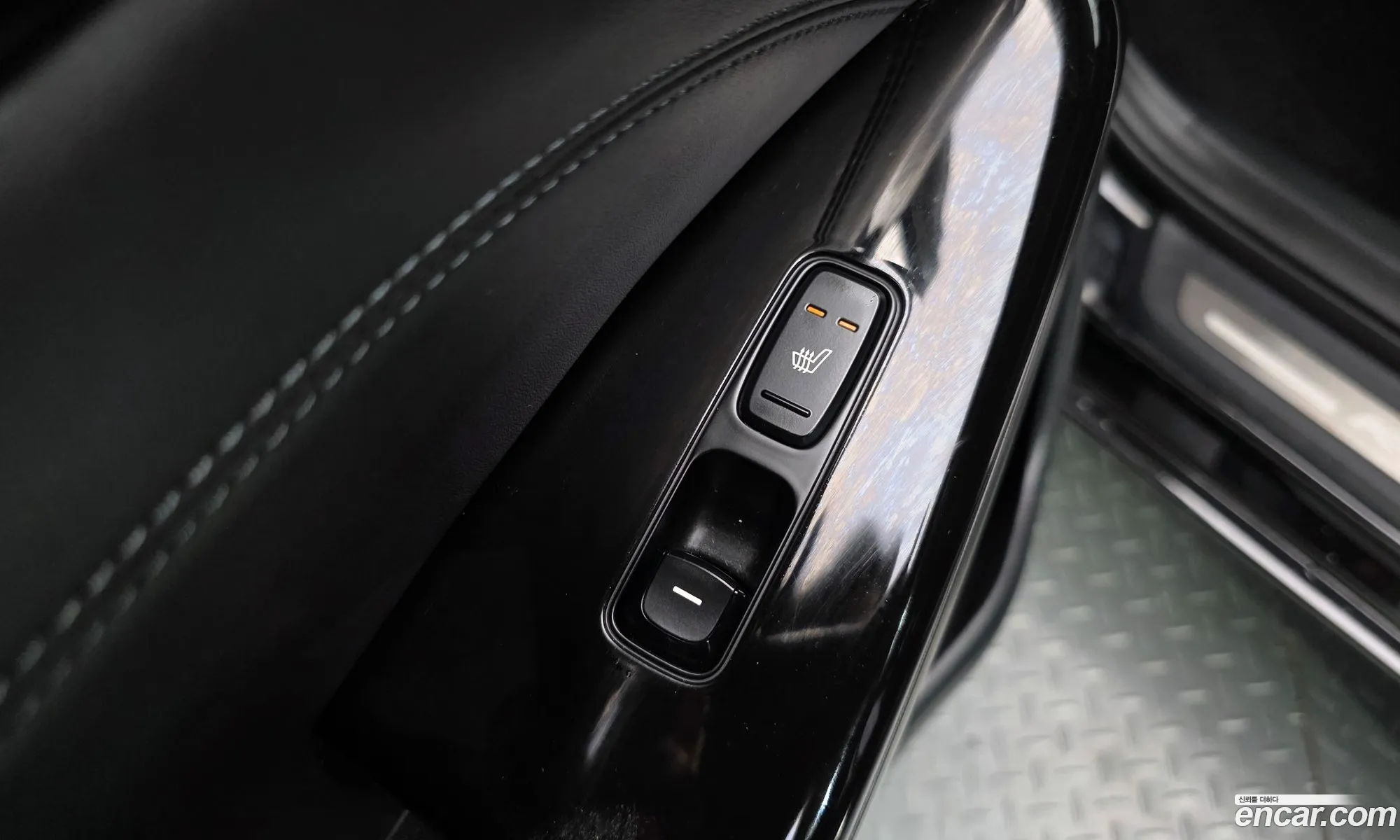 Kia K7 2019 KNALB416BKA162886 — 12