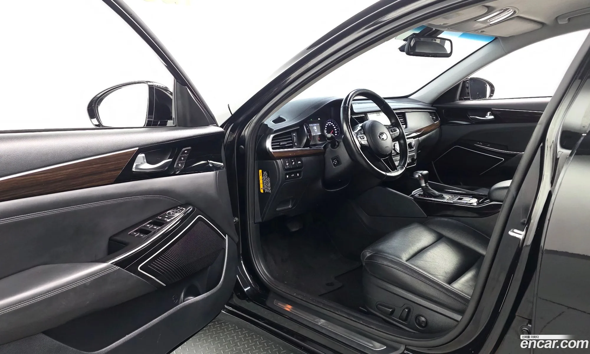 Kia K7 2019 KNALB416BKA162886 — 7