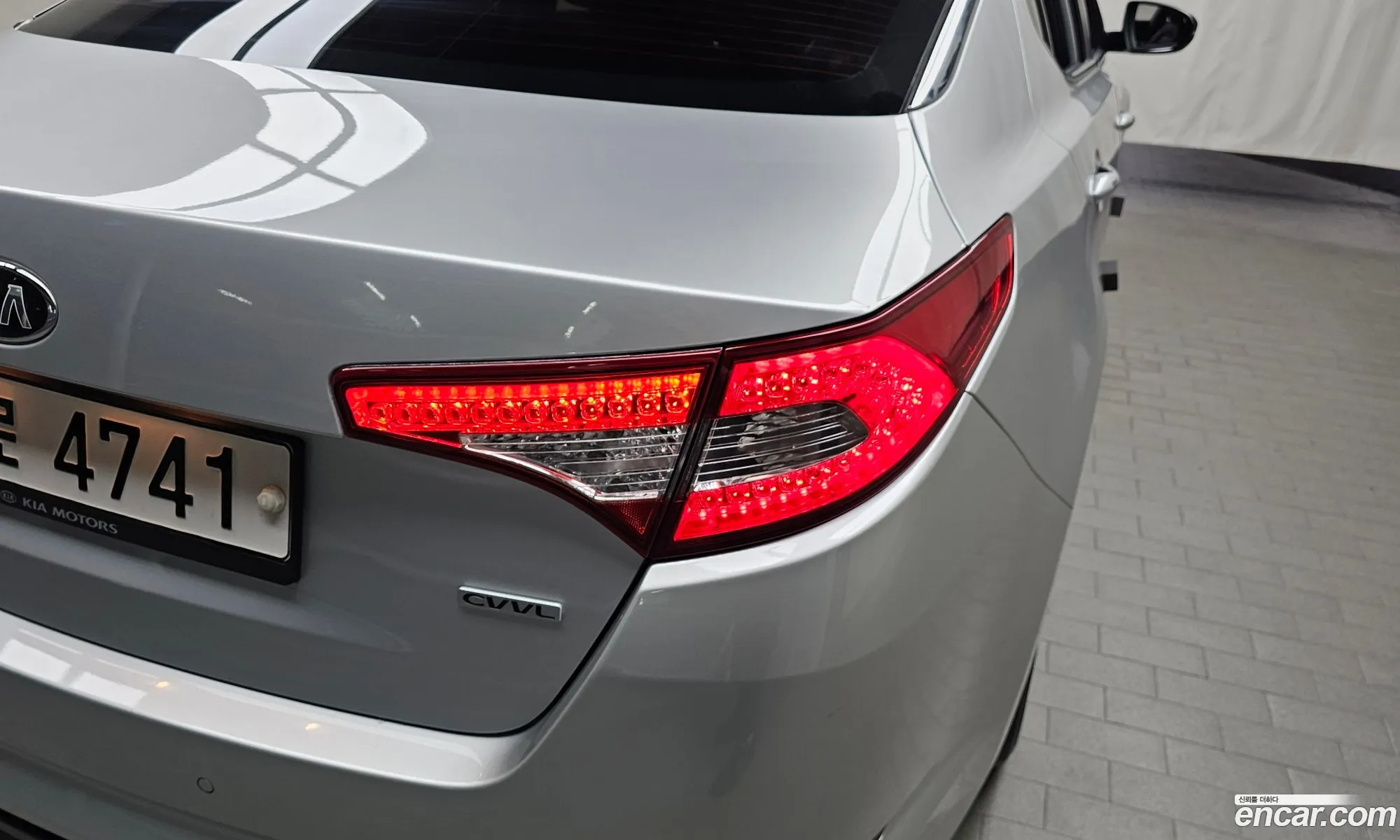 Kia K5 2012 KNAGN419BDA336289 — 16