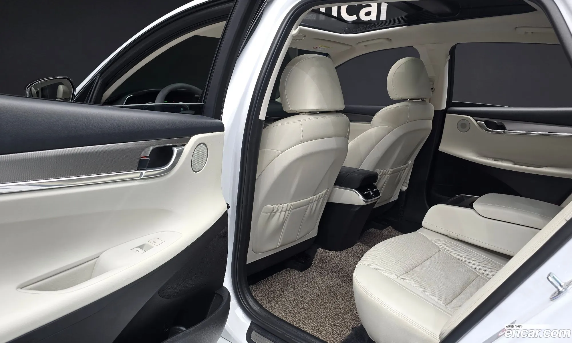 Hyundai Grandeur IG 2021 — 18