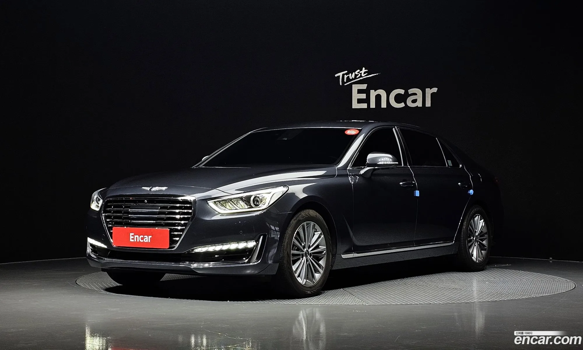 Genesis EQ900 2016 KMHG141DDGU016778 — 3