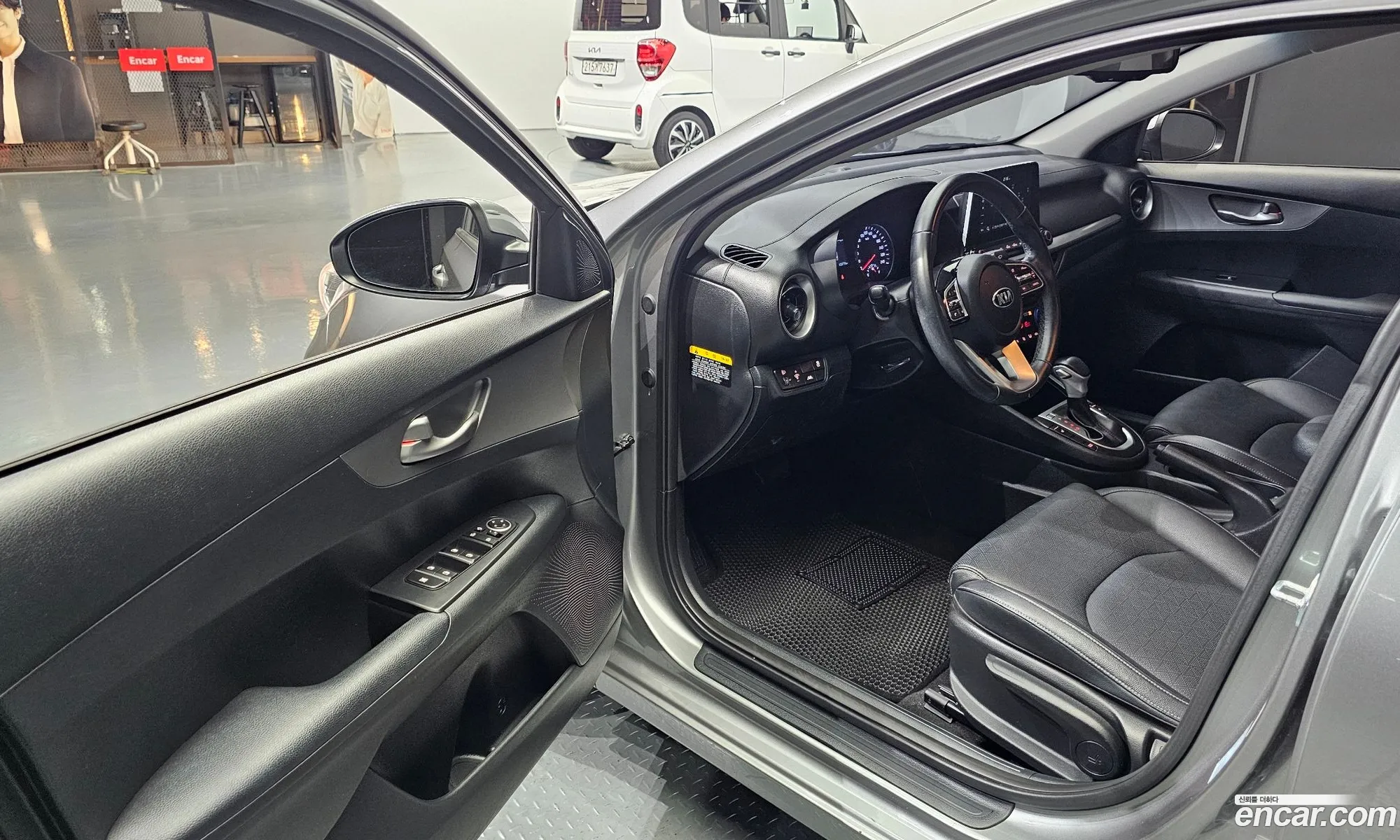 Kia K3 2021 — 4