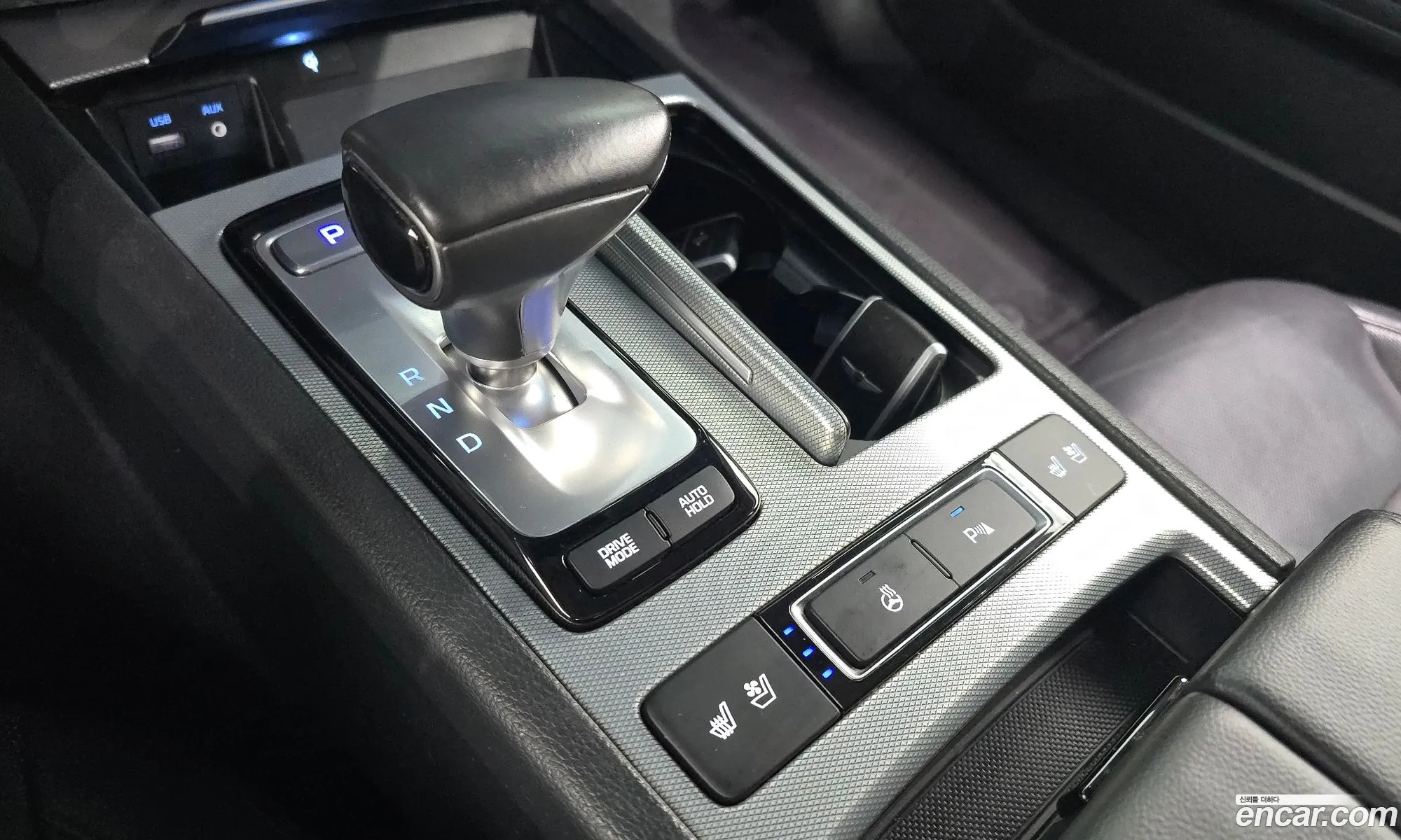 Genesis G80 2017 KMHGL41DDHU214186 — 8