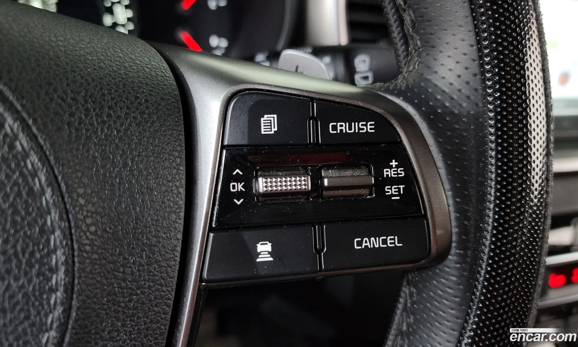 Kia Sorento 2019 KNAPK81BBLA635934 — 16