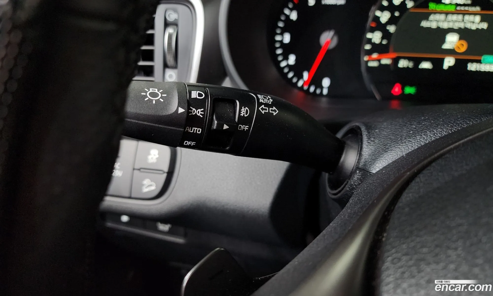 Kia Sorento 2019 KNAPK81BBLA635934 — 12