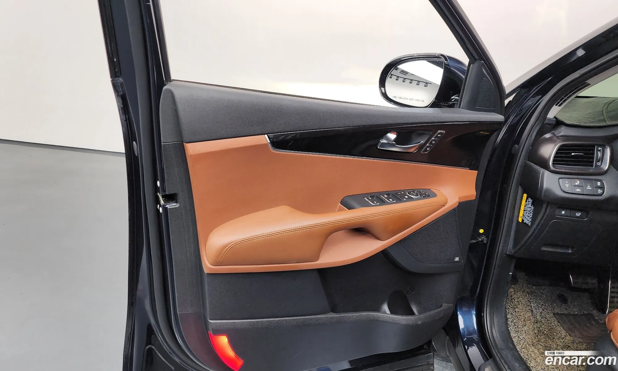 Kia Sorento 2019 KNAPK81BBLA635934 — 30