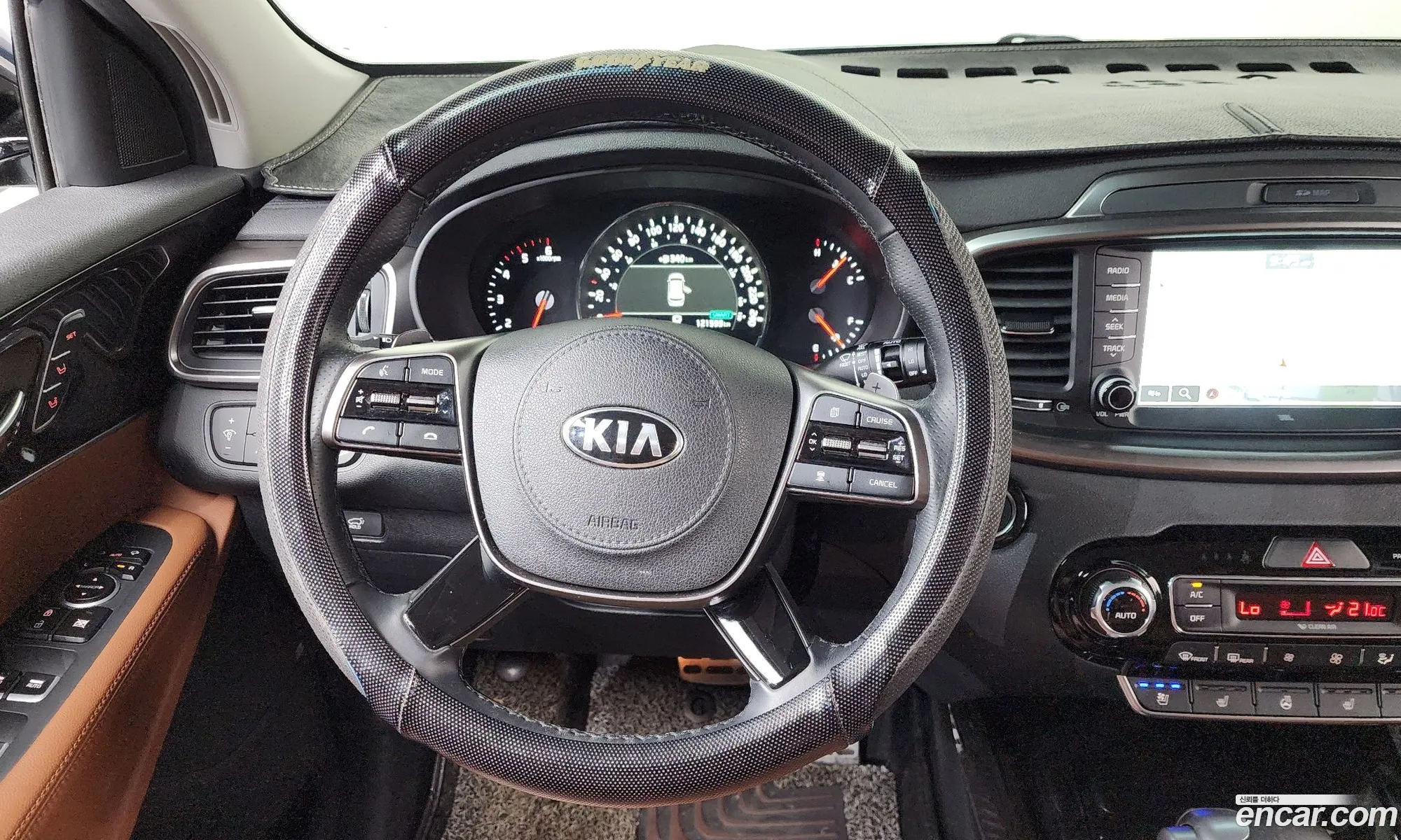 Kia Sorento 2019 KNAPK81BBLA635934 — 6