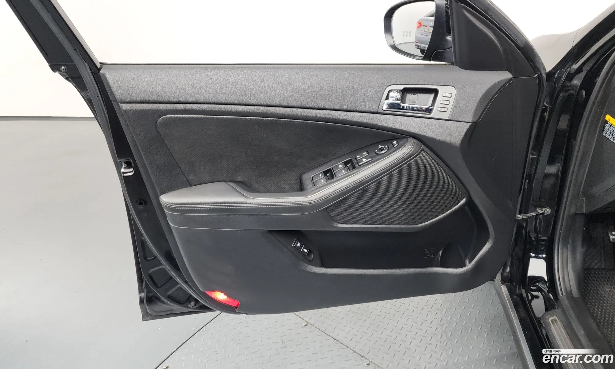 Kia K5 Hybrid 2011 — 23