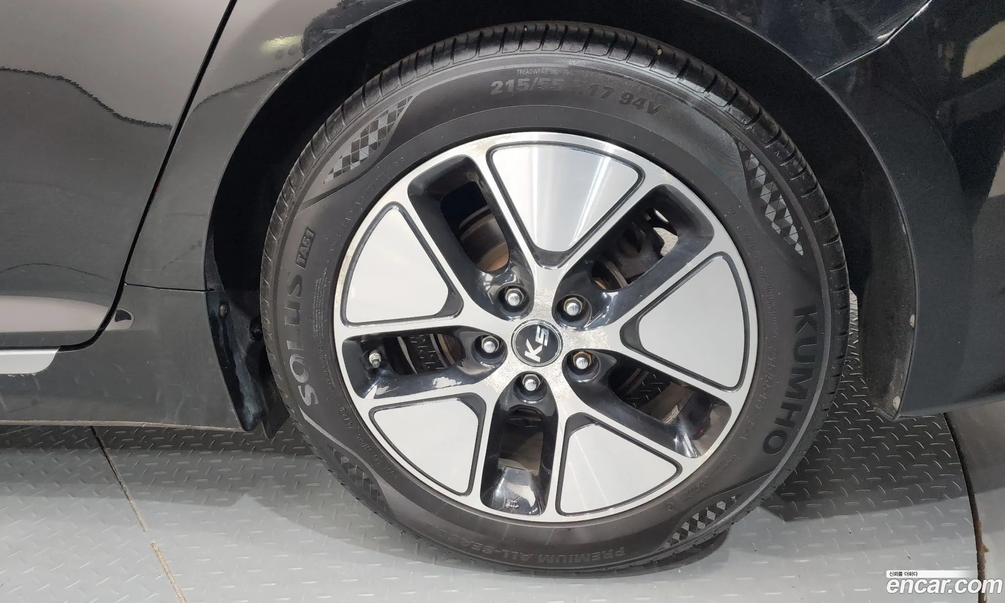 Kia K5 Hybrid 2011 — 14