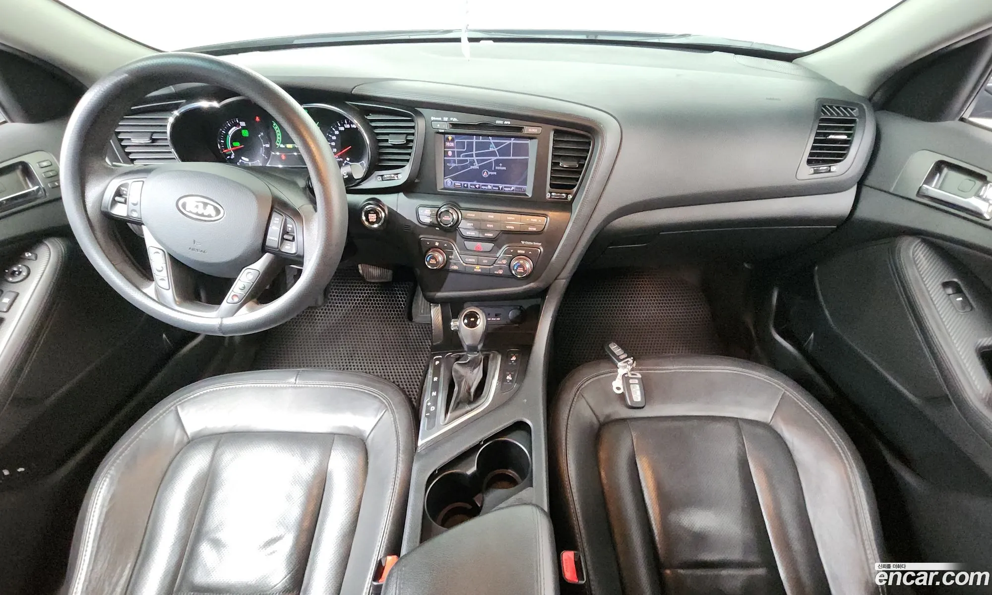 Kia K5 Hybrid 2011 — 19