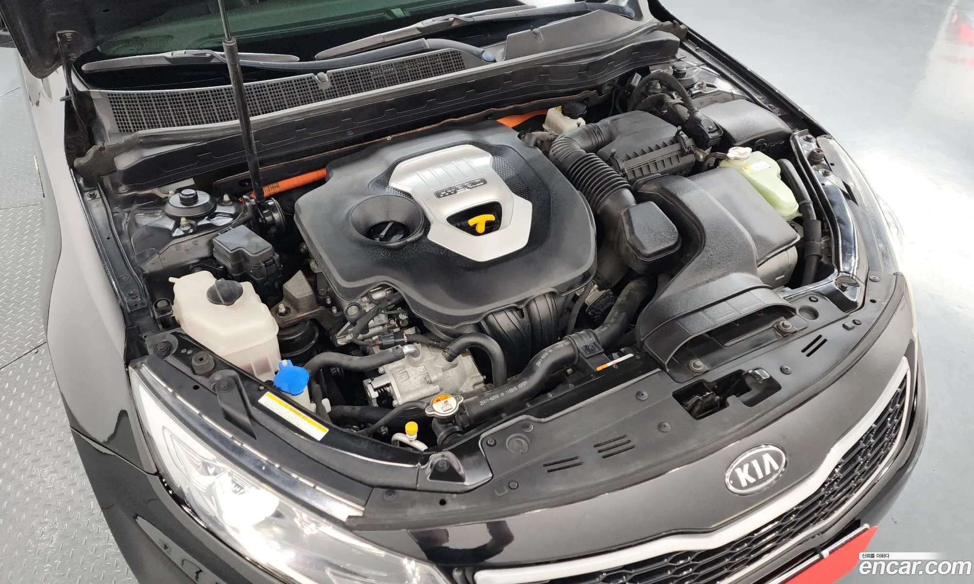 Kia K5 Hybrid 2011 — 12