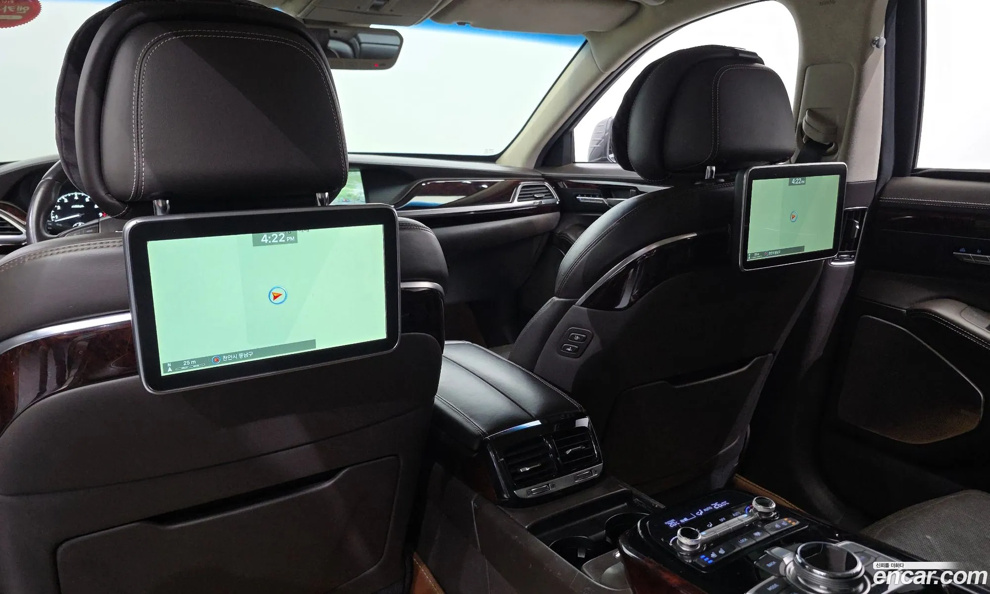 Genesis EQ900 2016 — 16