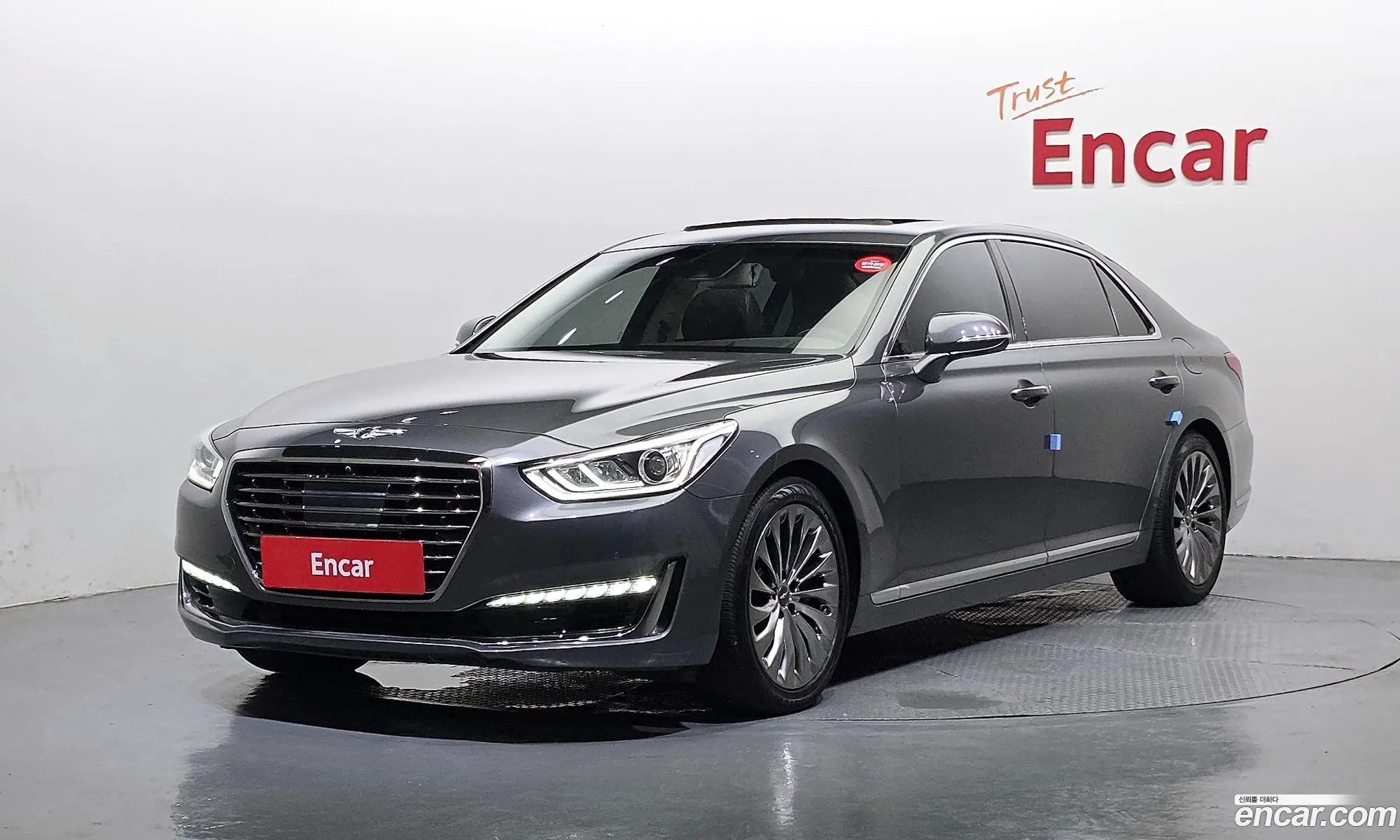 Genesis EQ900 2016 — 14