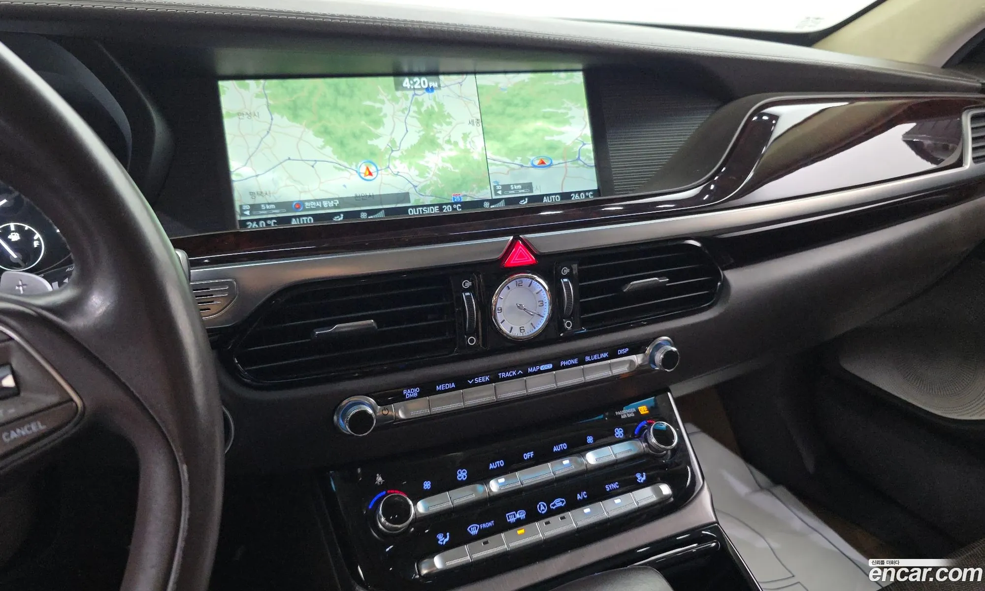 Genesis EQ900 2016 — 7