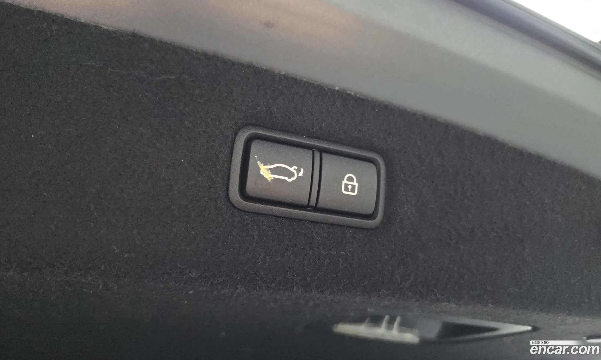 Genesis EQ900 2016 — 17