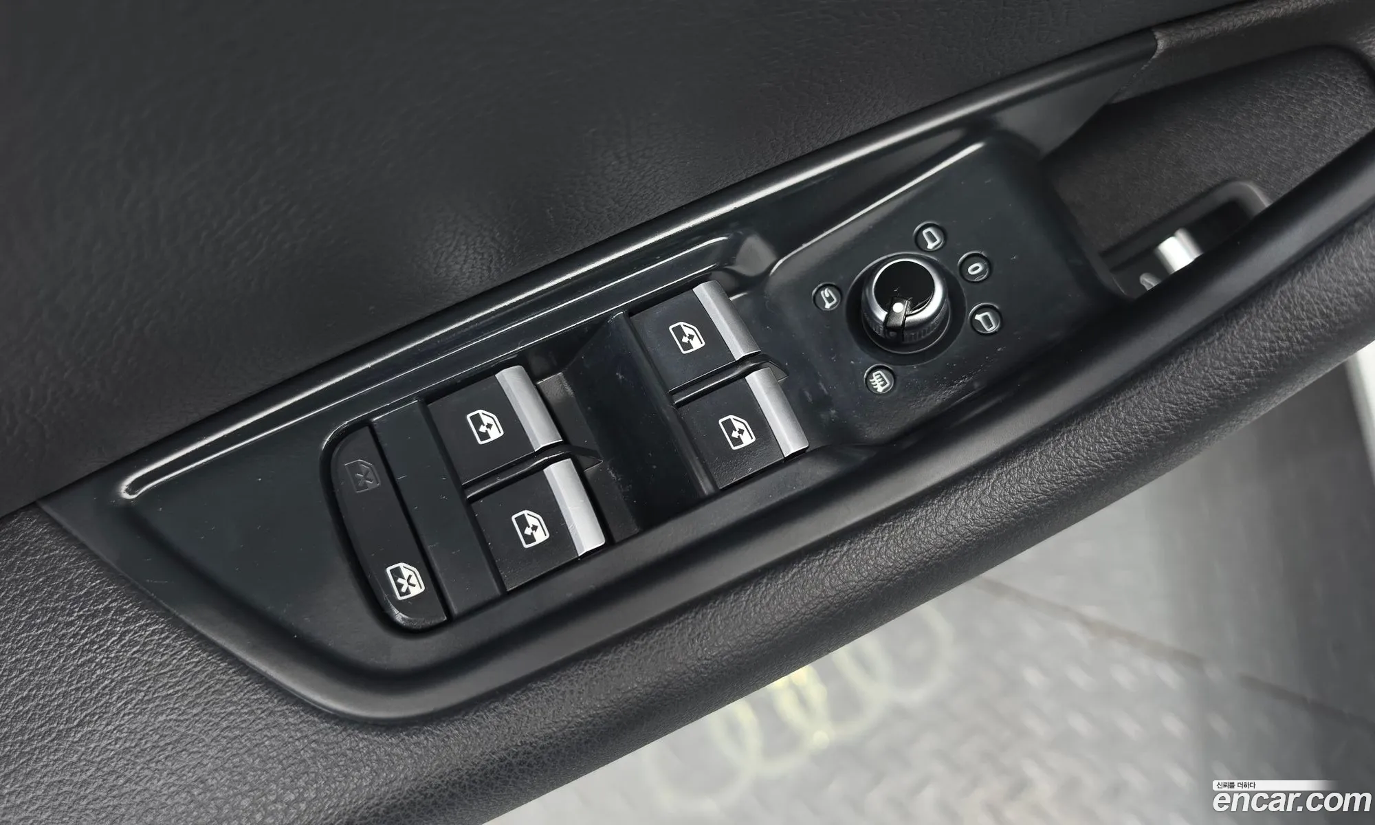 Audi A4 2019 WAUZZZF47KA121453 — 10