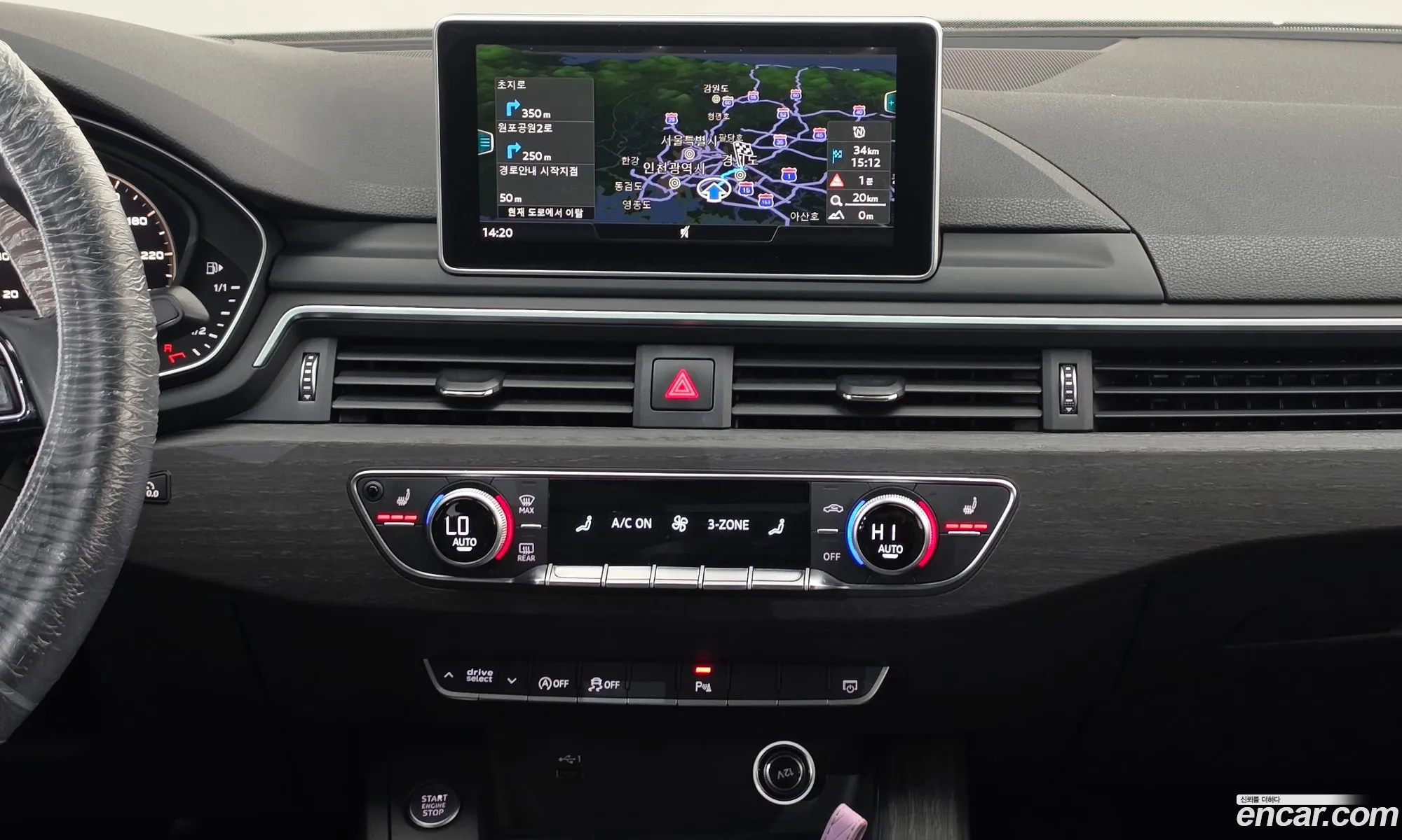 Audi A4 2019 WAUZZZF47KA121453 — 35