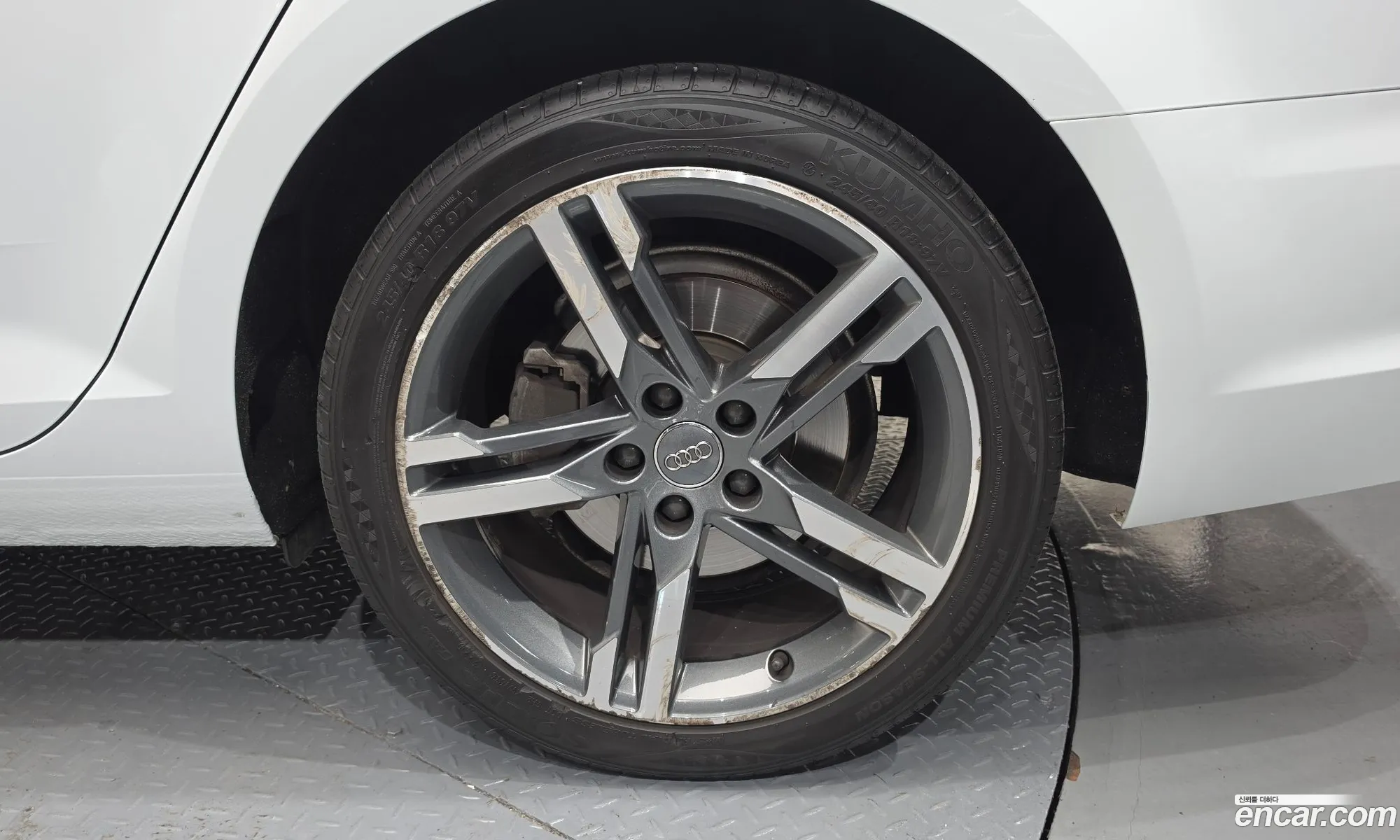 Audi A4 2019 WAUZZZF47KA121453 — 15